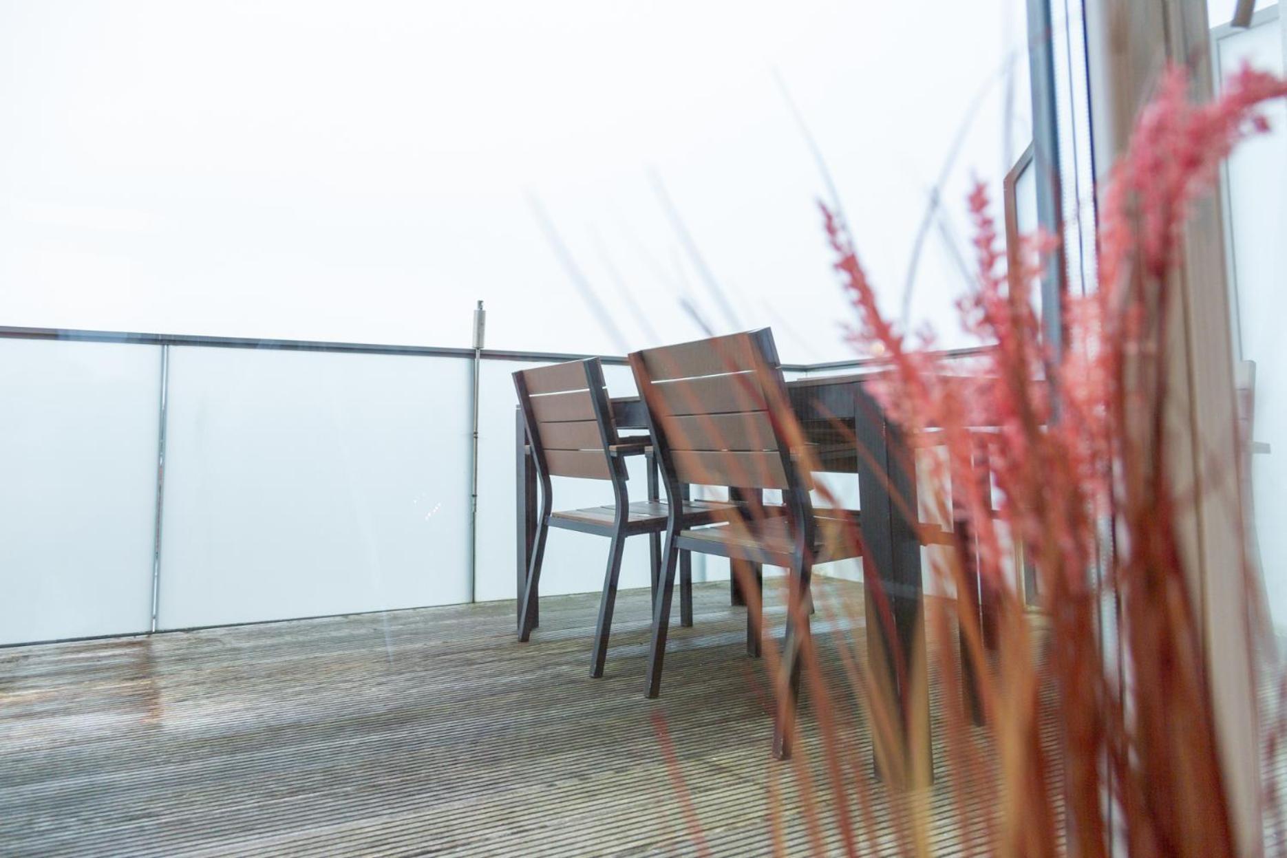 Micasa Ol - Modernes Penthouse - Stellplatz - Kueche - Wlan - Dachterrasse Apartment *